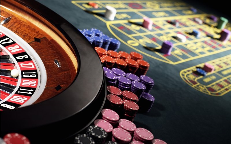 Roulette: lose your money in the way you want!
